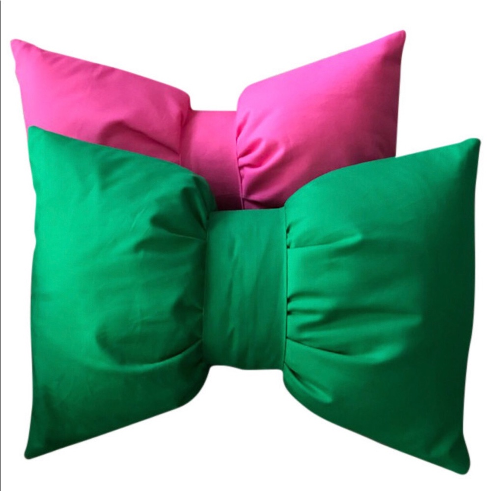 Green Bow Throw Pillow 12”x16” - Picture 2 of 4